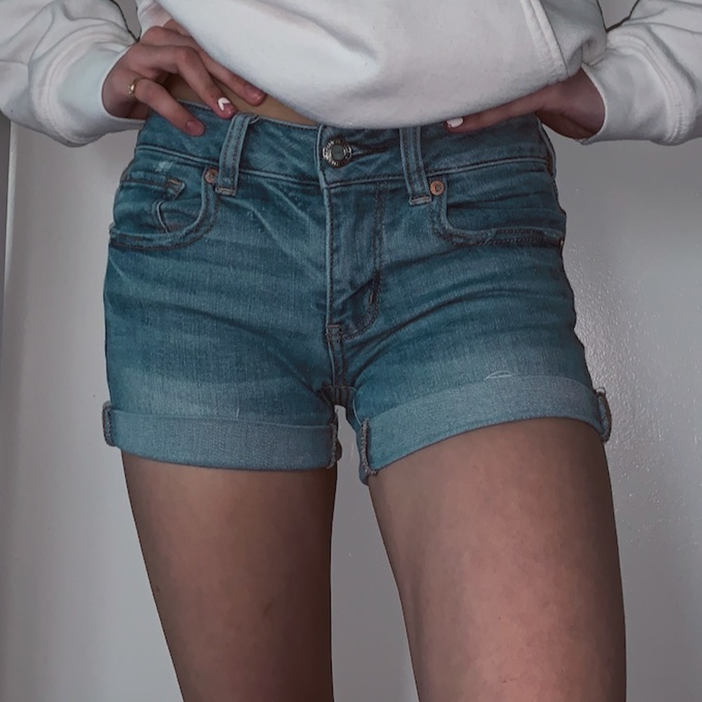 American Eagle Light Wash Denim Shorts